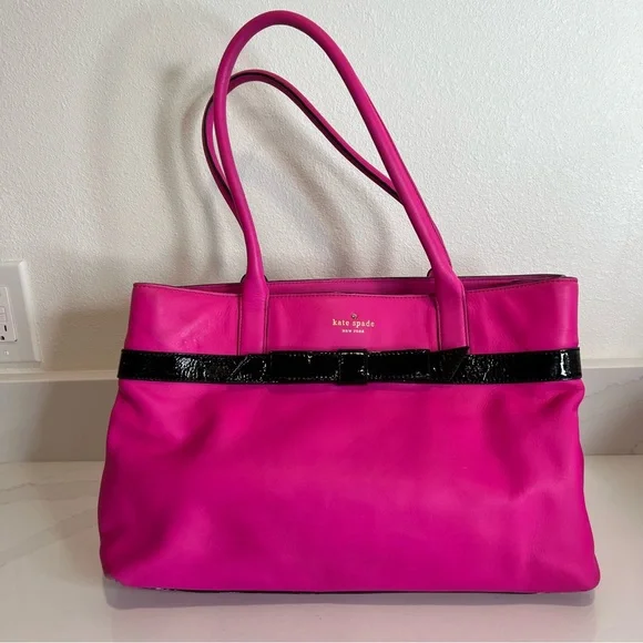 Kate spade black hot sale and pink tote